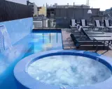 Axel Hotel Berlin: Inklusiver Gay-Hotspot mit Rooftop-Bar & Spa