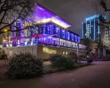 Main Nizza Frankfurt: Restaurant, Biergarten & mediterranes Flair